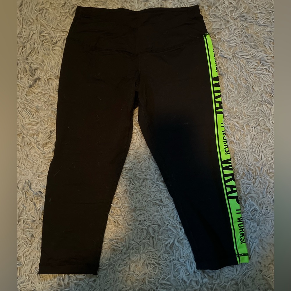 ItWorks capri leggings